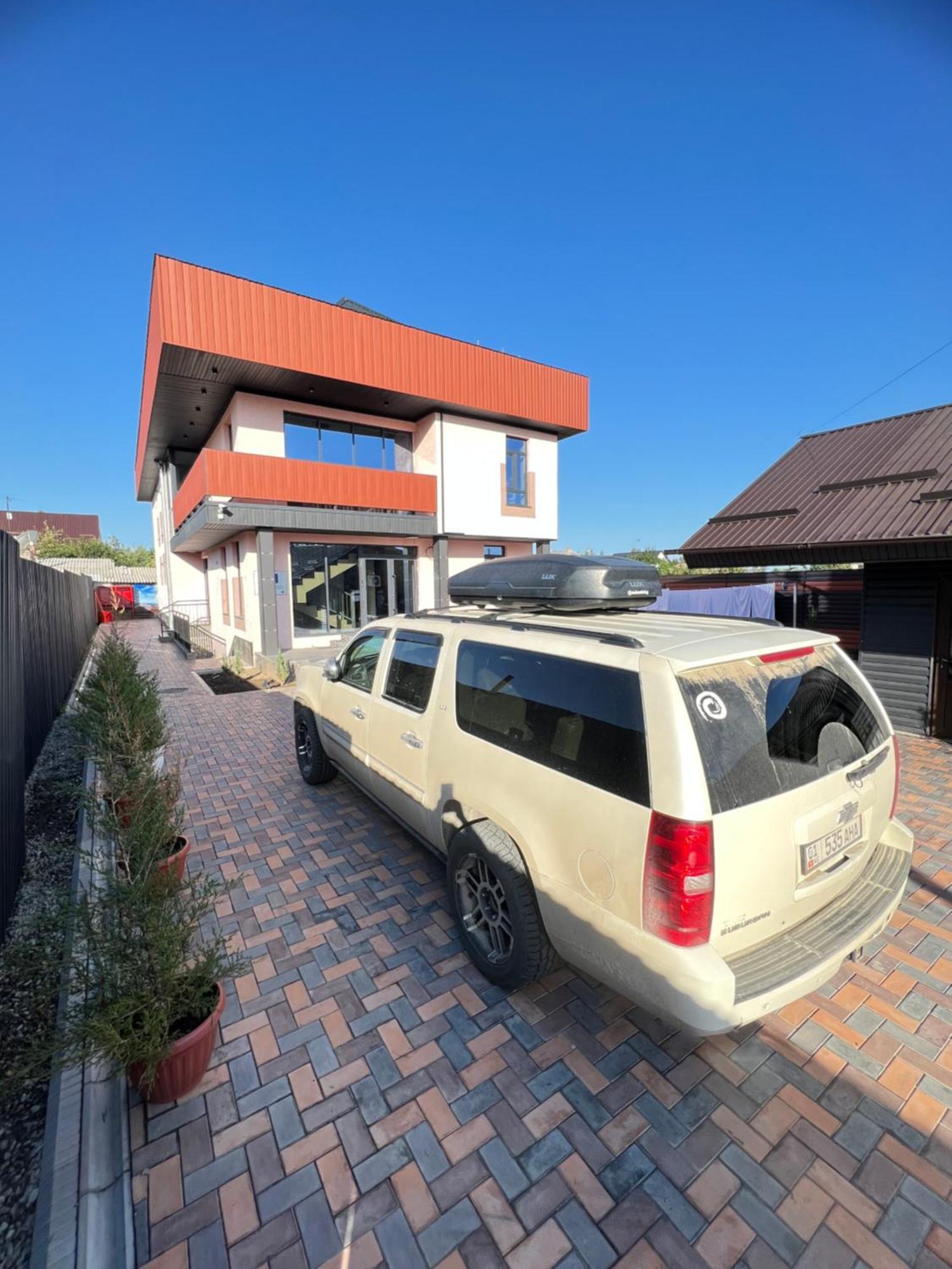 Mongu Hotel Karakol Exteriör bild